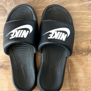 Nike men’s slides, size 12